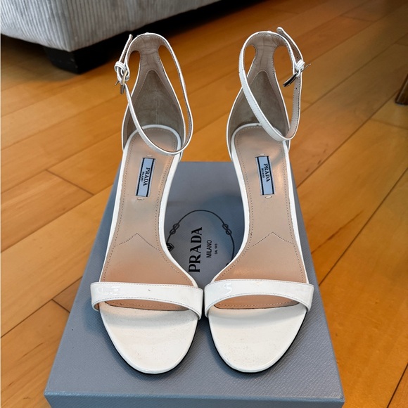 Prada Heels size 8.5 - Picture 1 of 7